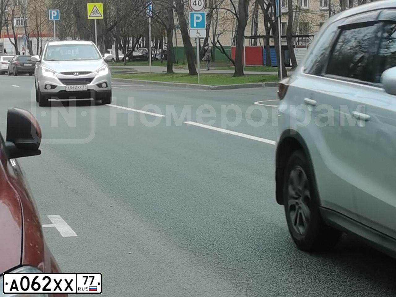 Фото автомобиля HYUNDAI IX35, 2014 — госномер О325РС790. Цвет: СЕРЕБРИСТЫЙ