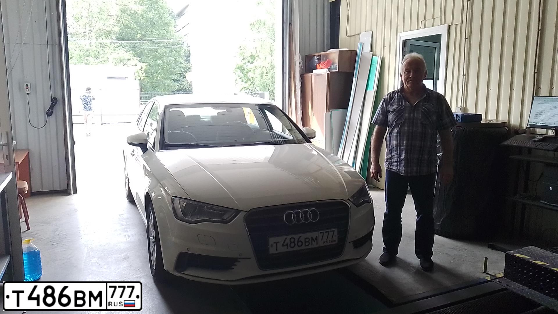 Фото автомобиля AUDI A3, 2014 — госномер В708ТУ702. Цвет: Белый