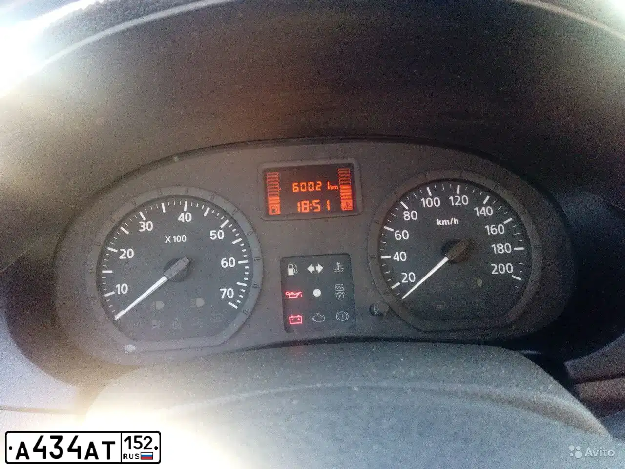 Фото автомобиля RENAULT LOGAN, 2009 — госномер А434АТ152. Цвет: ТЕМНО-СЕРЫЙ