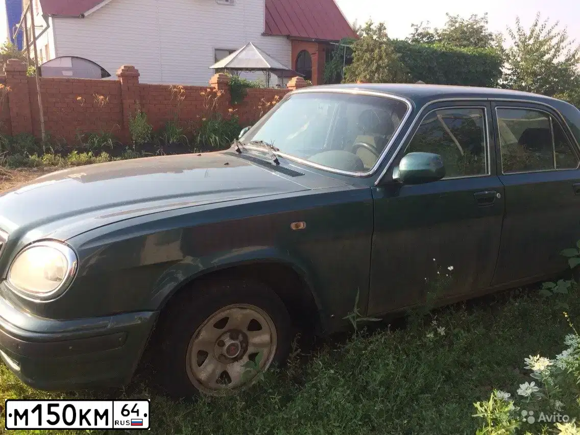 Фото автомобиля GAZ 3110 WOLGA, 2005 — госномер М150КМ64. Цвет: ЗЕЛЕНЫЙ МЕТАЛЛИК