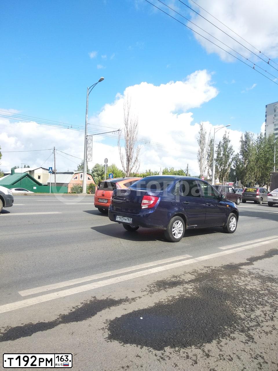 Фото автомобиля LADA 2190 GRANTA, 2013 — госномер Т192РМ163. Цвет: СИНИЙ