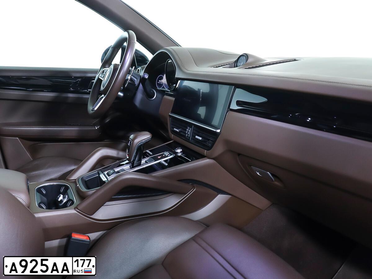 Фото автомобиля TOYOTA LANDCRUISER, 2006 — госномер М100РР177. Цвет: ЧЕРНЫЙ