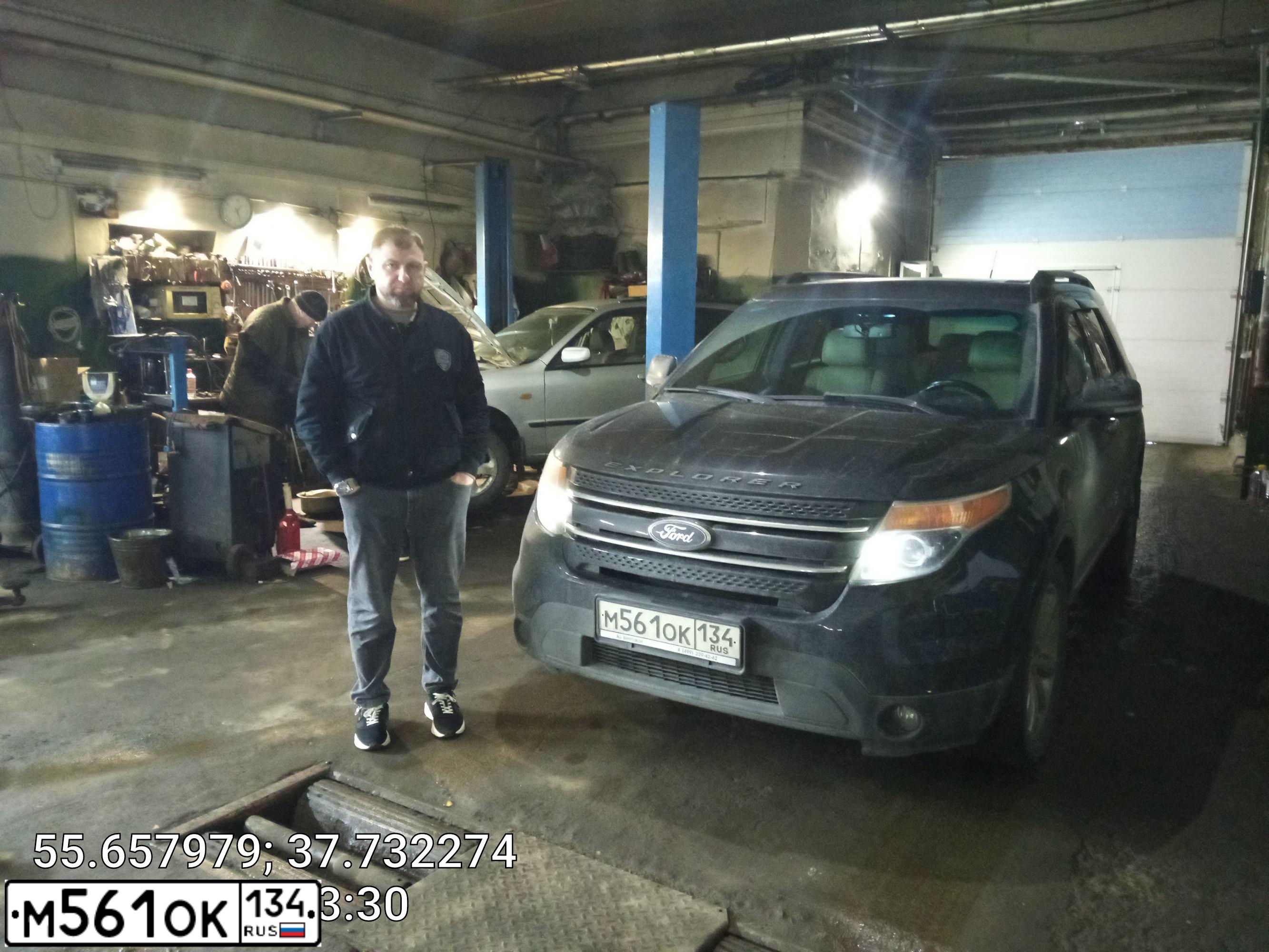 Фото автомобиля FORD EXPLORER, 2013 — госномер О182НМ62. Цвет: ЧЕРНЫЙ