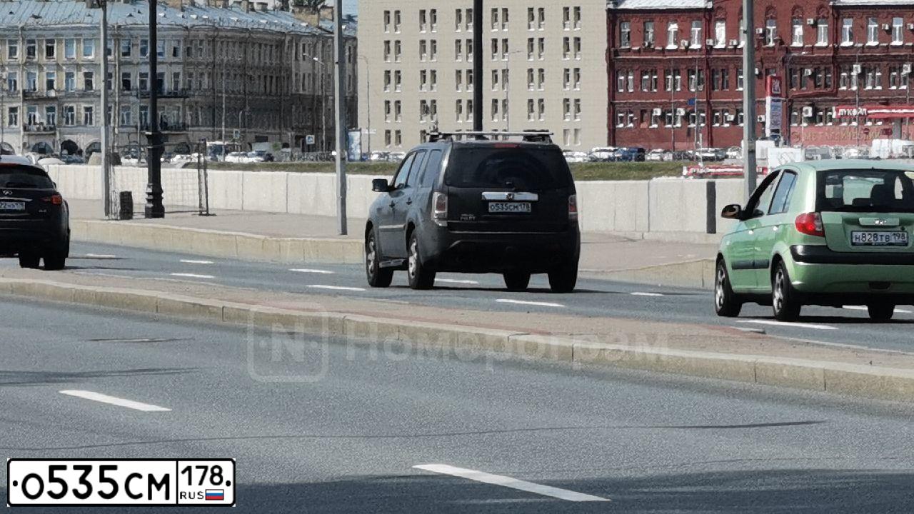 Фото автомобиля HONDA PILOT, 2013 — госномер О535СМ178