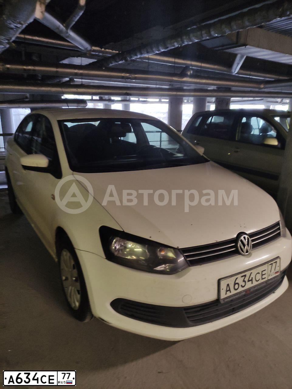 Фото автомобиля VOLKSWAGEN POLO, 2012 — госномер А634СЕ777. Цвет: БЕЛЫЙ