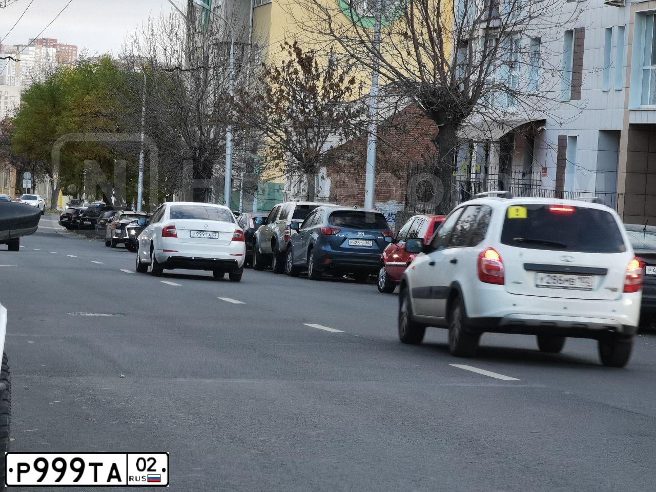 Фото автомобиля MITSUBISHI LANCER, 2007 — госномер Р999ТА02. Цвет: КРАСНЫЙ