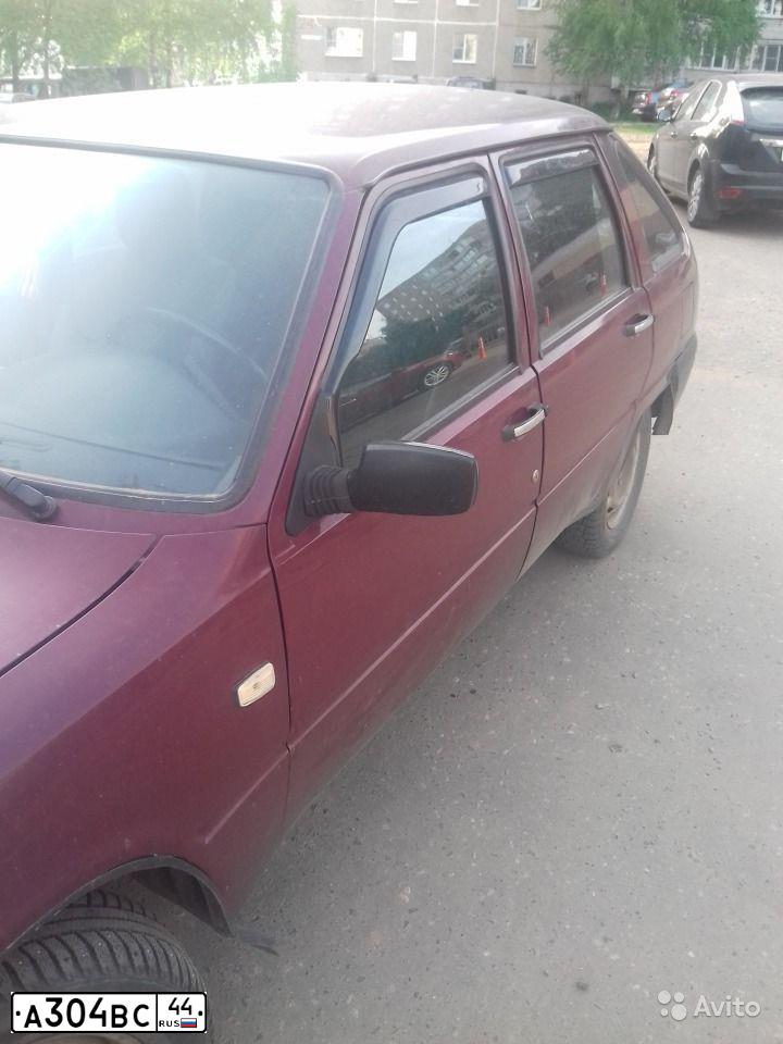 Фото автомобиля IZH 2126, 2003 — госномер Х888ТО76. Цвет: КРАСНЫЙ