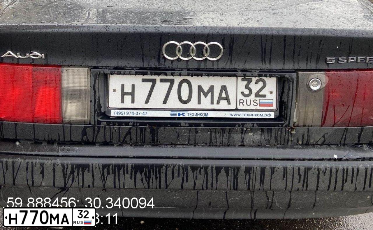 Фото автомобиля AUDI 100, 1991 — госномер Н770МА32. Цвет: ЧЕРНЫЙ