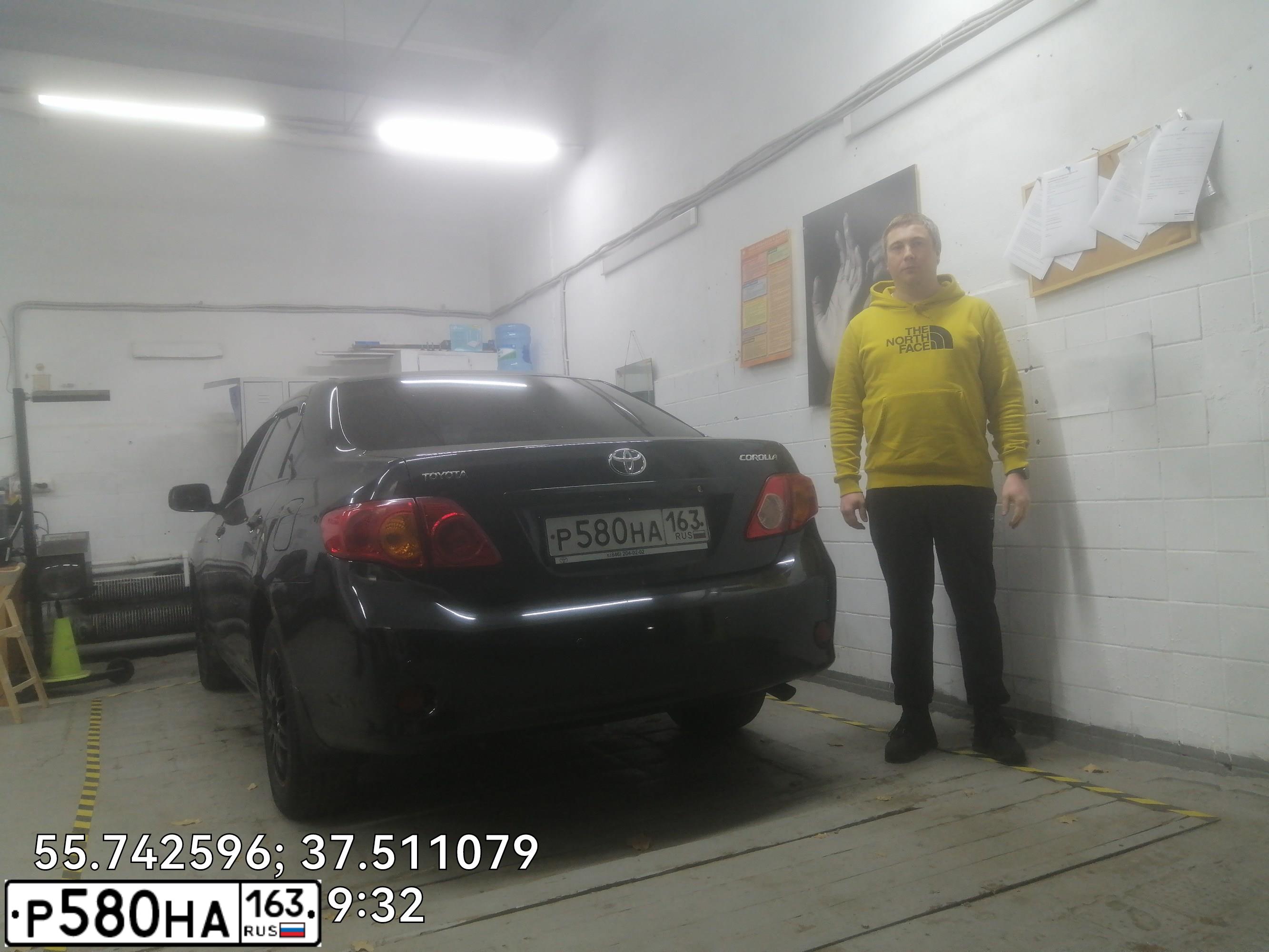 Фото автомобиля TOYOTA COROLLA, 2008 — госномер Р183ТМ790. Цвет: ЧЕРНЫЙ
