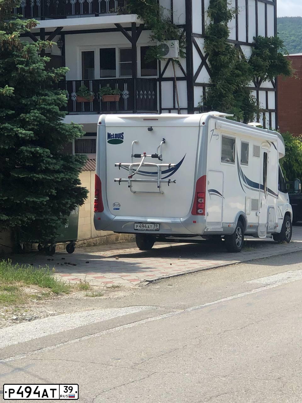 Фото автомобиля FIAT DUCATO, 2012 — госномер Р494АТ39. Цвет: Белый