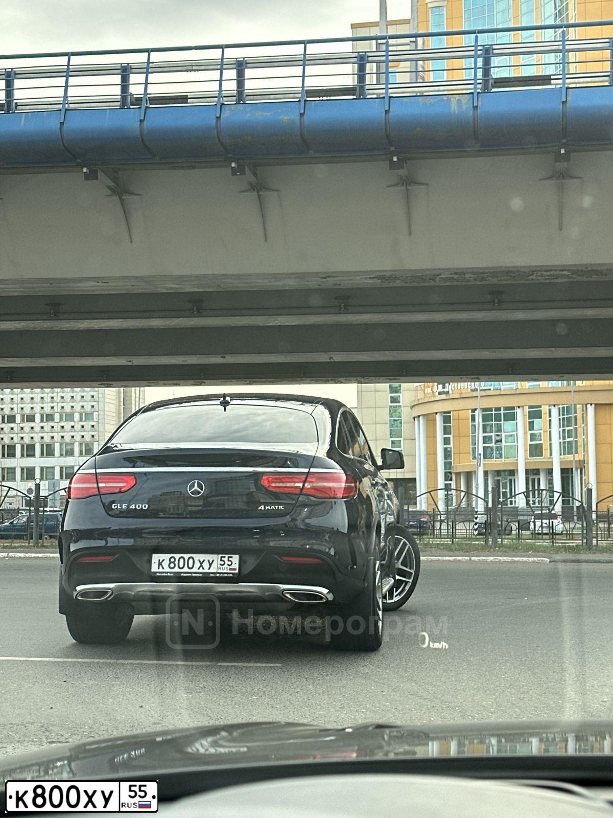 Фото автомобиля MERCEDES GLE-KLASSE, 2015 — госномер Р295ОО62. Цвет: синий