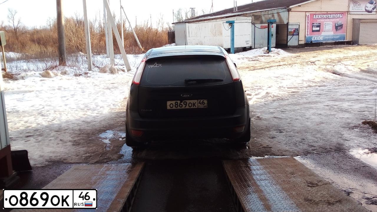 Фото автомобиля FORD FOCUS, 2010 — госномер О686КУ136