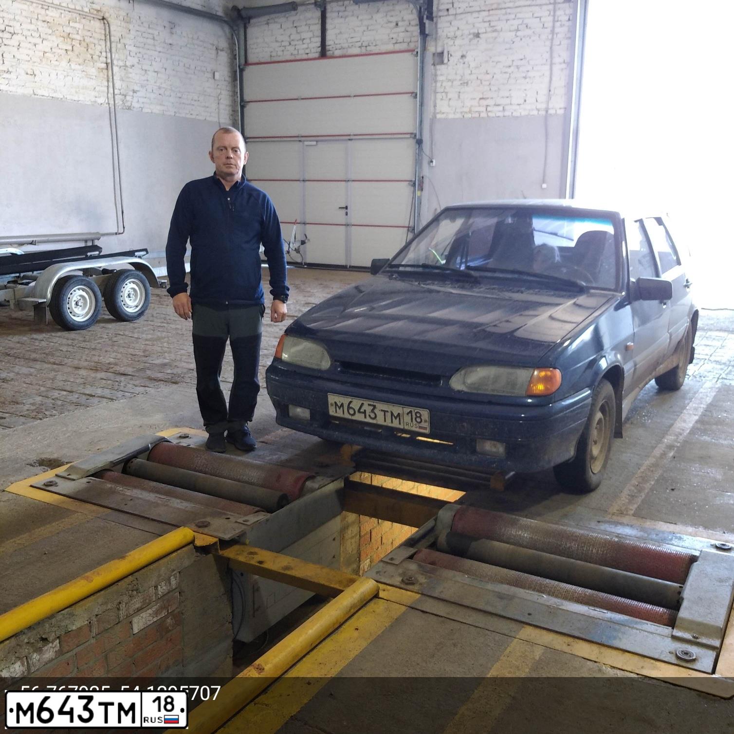 Фото автомобиля LADA 2114 SAMARA, 2005 — госномер Х862ОХ761. Цвет: СЕРЕБРИСТО-ТЕМНО-СЕРЫЙ