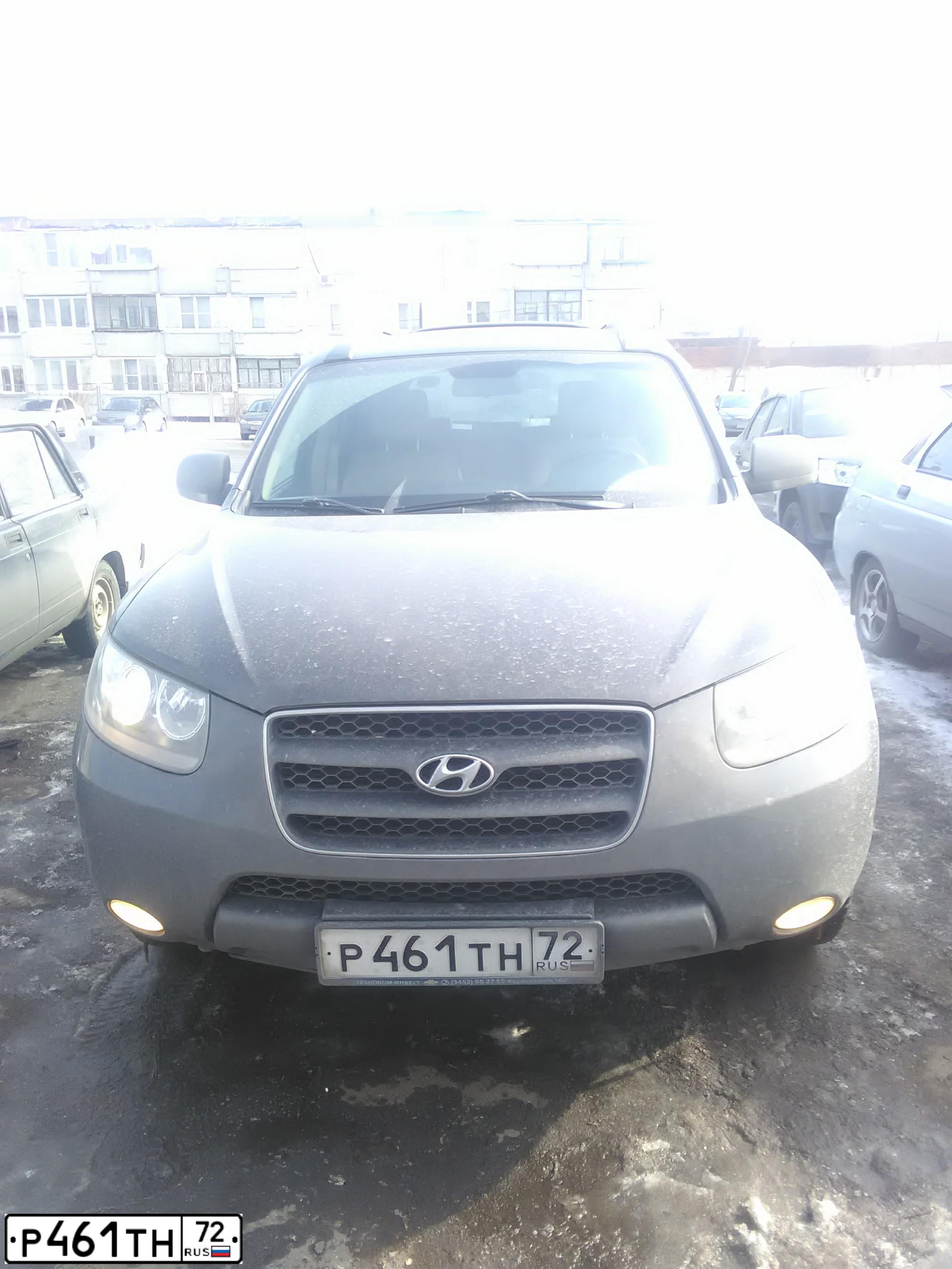 Фото автомобиля HYUNDAI SANTA FE, 2008 — госномер Р461ТН72. Цвет: ЧЕРНЫЙ