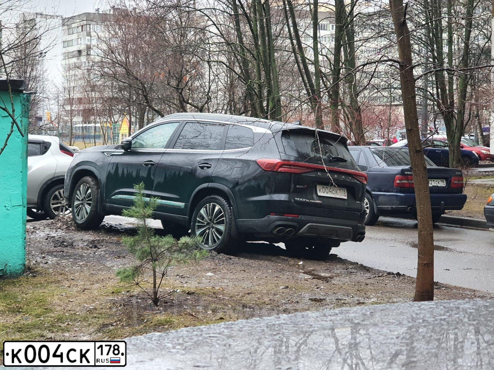 Фото автомобиля HYUNDAI ELANTRA, 2011 — госномер К004СК178. Цвет: ЧЕРНЫЙ