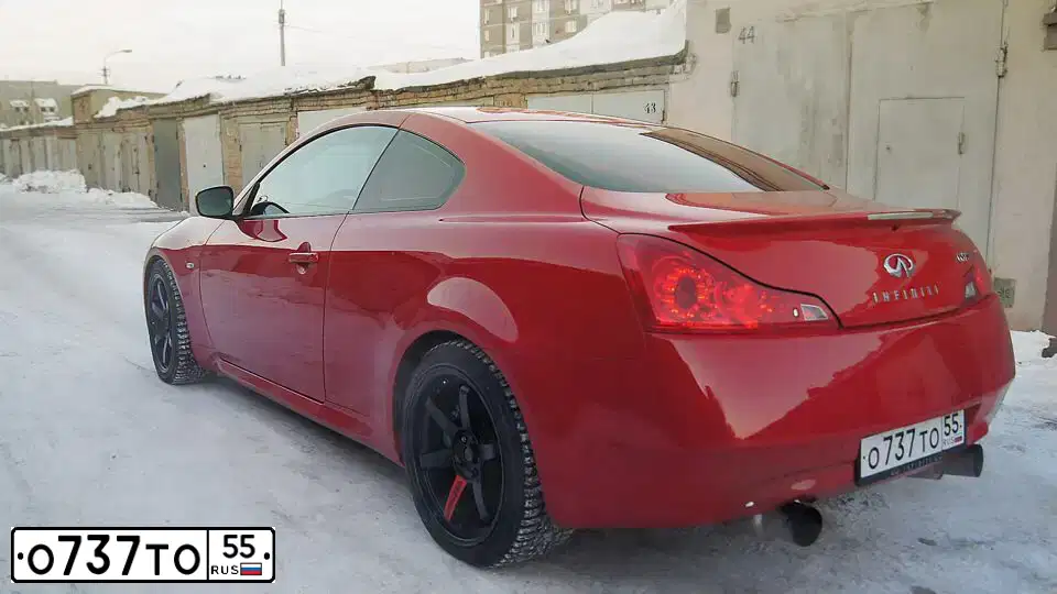 Фото автомобиля INFINITI G37, 2008 — госномер О737ТО55. Цвет: КРАСНЫЙ