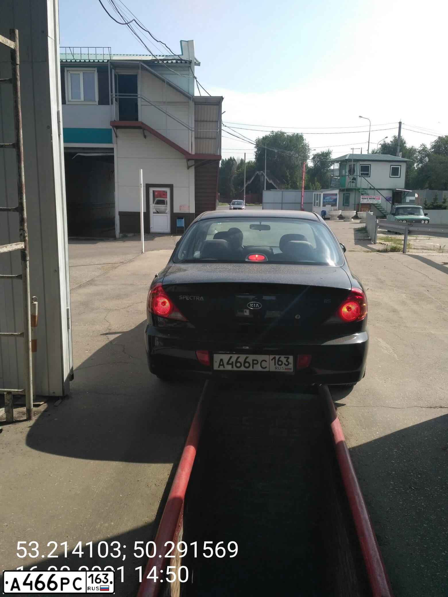 Фото автомобиля KIA SPECTRA, 2009 — госномер А466РС163. Цвет: ЧЕРНЫЙ