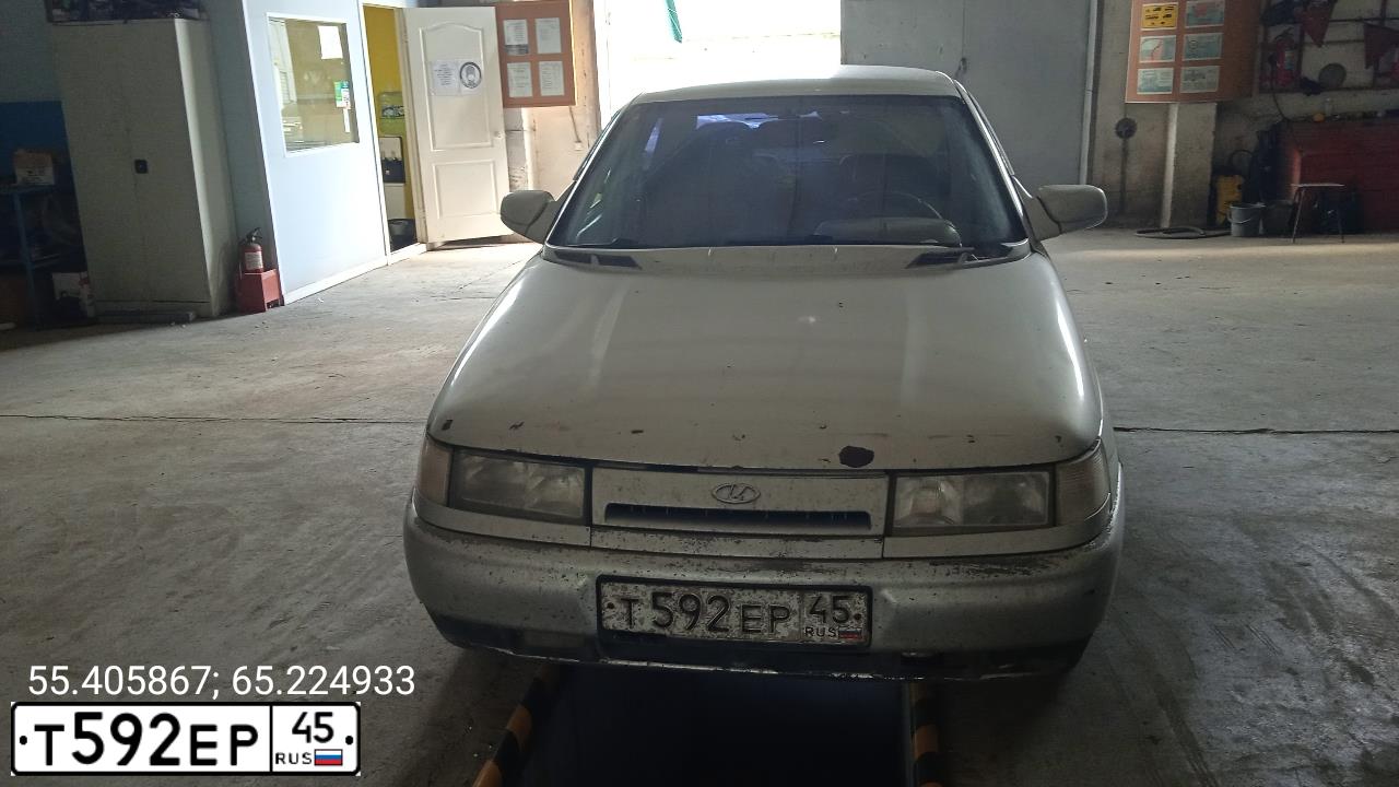 Фото автомобиля LADA 2110, 2002 — госномер Т592ЕР45. Цвет: СВЕТЛО-СЕРЕБРИСТЫЙ МЕТАЛЛ