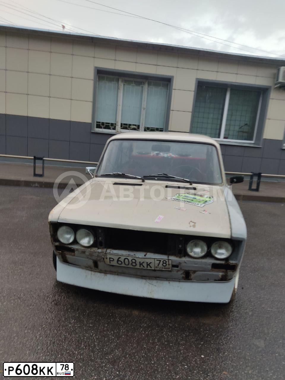Фото автомобиля LADA 2106, 1988 — госномер Р608КК78. Цвет: Белый