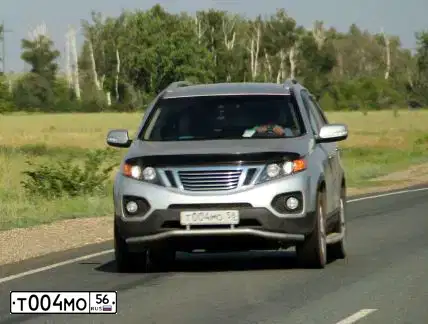 Фото автомобиля KIA SORENTO, 2009 — госномер О404ОА56. Цвет: СЕРЕБРИСТЫЙ