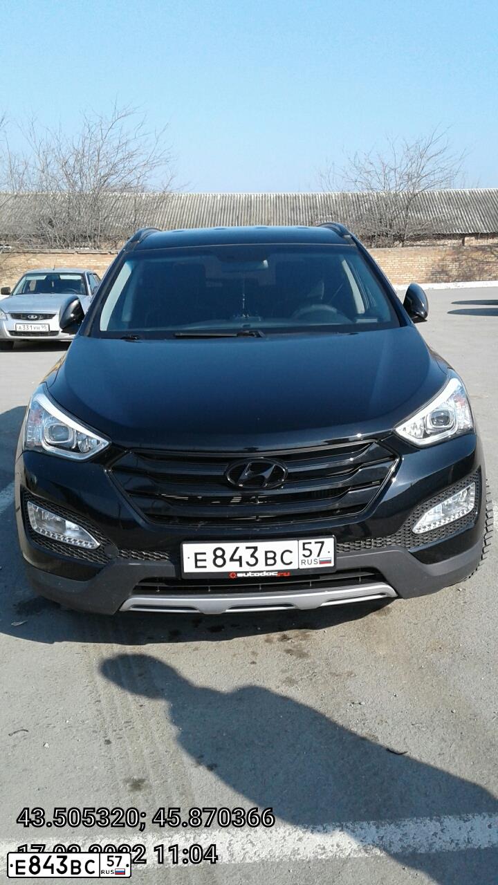 Фото автомобиля HYUNDAI SANTA FE, 2014 — госномер С274ВЕ790. Цвет: ЧЕРНЫЙ