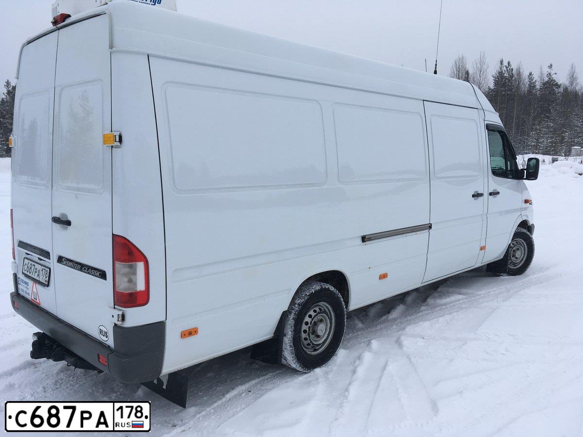 Фото автомобиля MERCEDES SPRINTER, 2014 — госномер Р208ТН198. Цвет: Белый