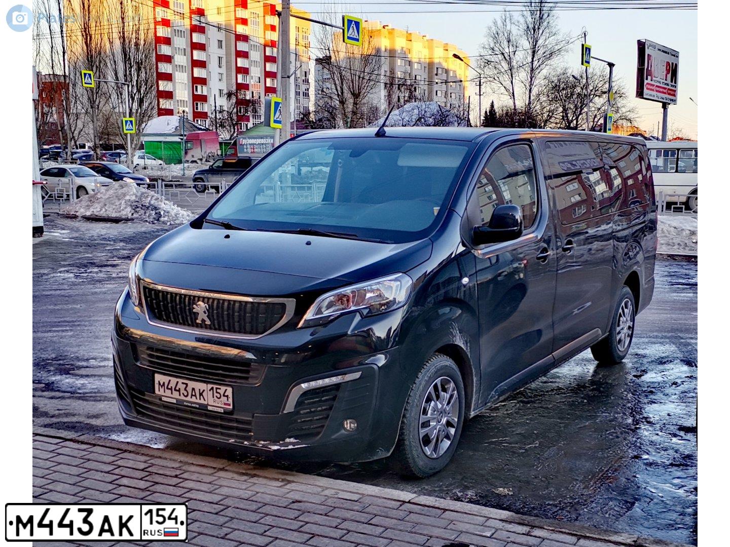 Фото автомобиля UAZ 3151 / HUNTER, 1993 — госномер М443АК154. Цвет: ПЕСОЧНЫЙ
