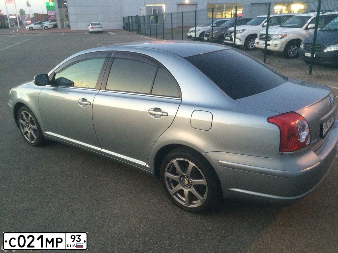 Фото автомобиля TOYOTA AVENSIS, 2008 — госномер С021МР93. Цвет: СЕРЕБРИСТЫЙ