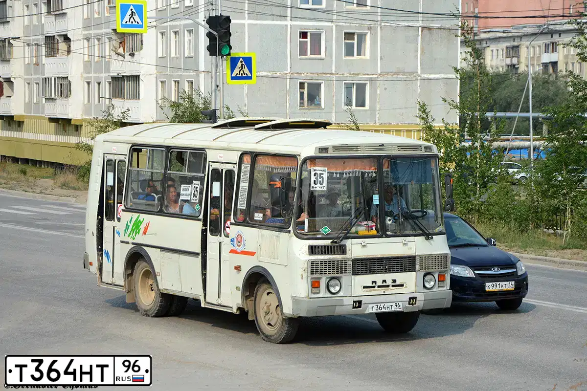 Фото автомобиля PAZ 3205, 2011 — госномер Т364НТ96. Цвет: БЕЛЫЙ