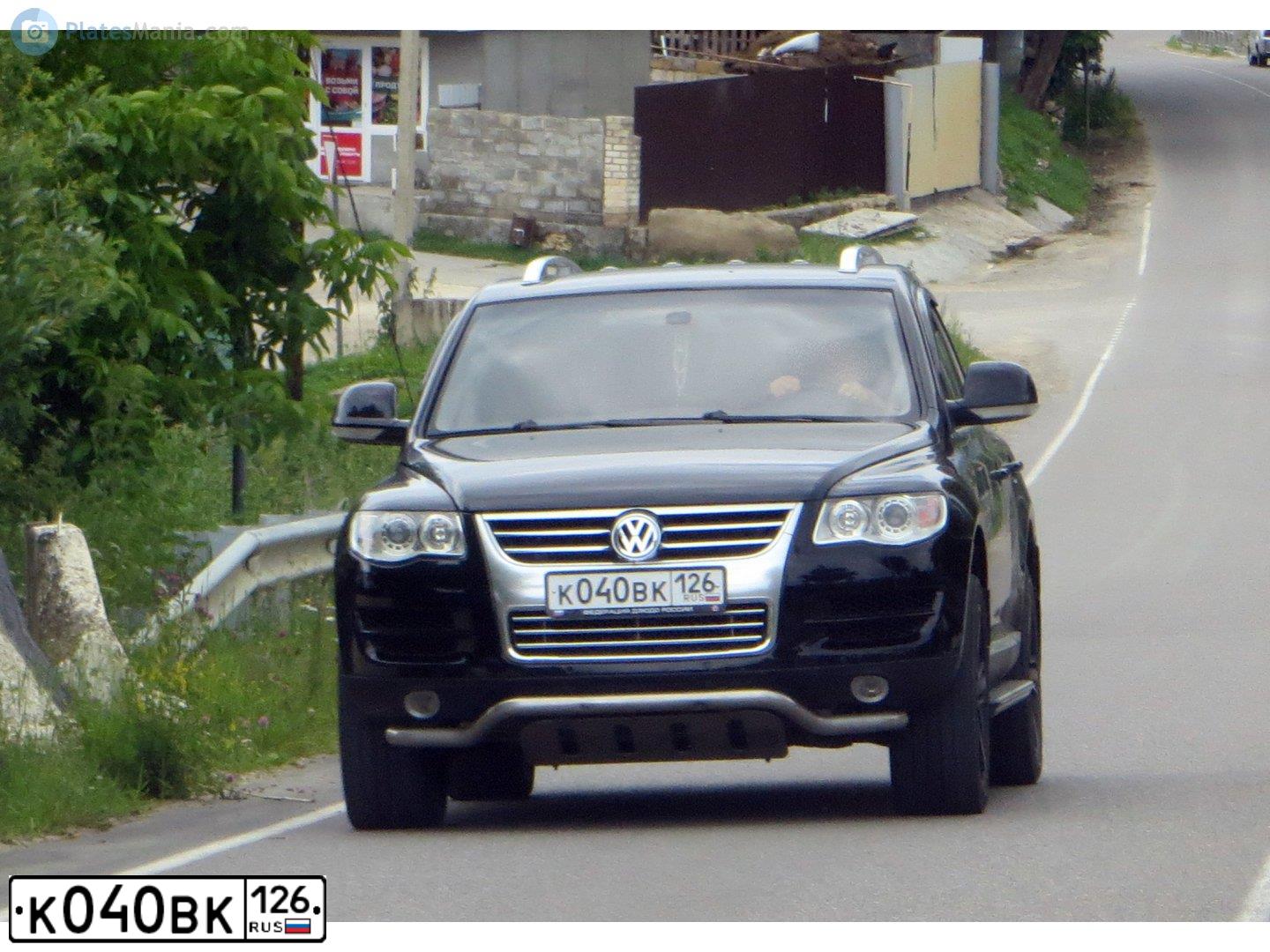Фото автомобиля VOLKSWAGEN TOUAREG, 2008 — госномер Р092КН977. Цвет: ЧЕРНЫЙ