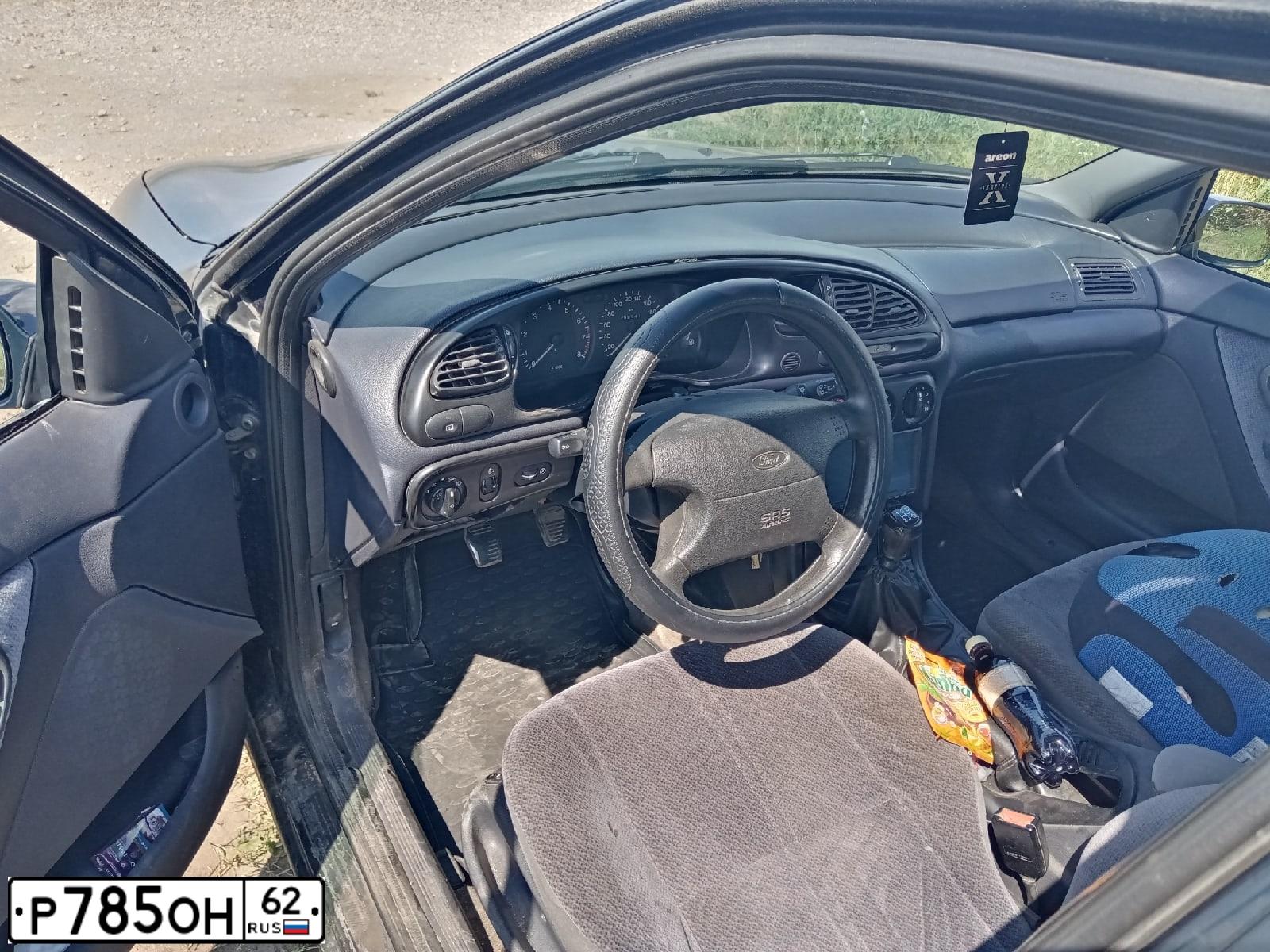 Фото автомобиля FORD MONDEO, 1997 — госномер У638ТУ62. Цвет: ЗЕЛЕНЫЙ
