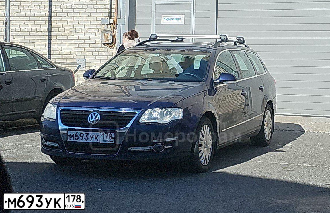 Фото автомобиля VOLKSWAGEN PASSAT, 2007 — госномер М693УК178. Цвет: СИНИЙ