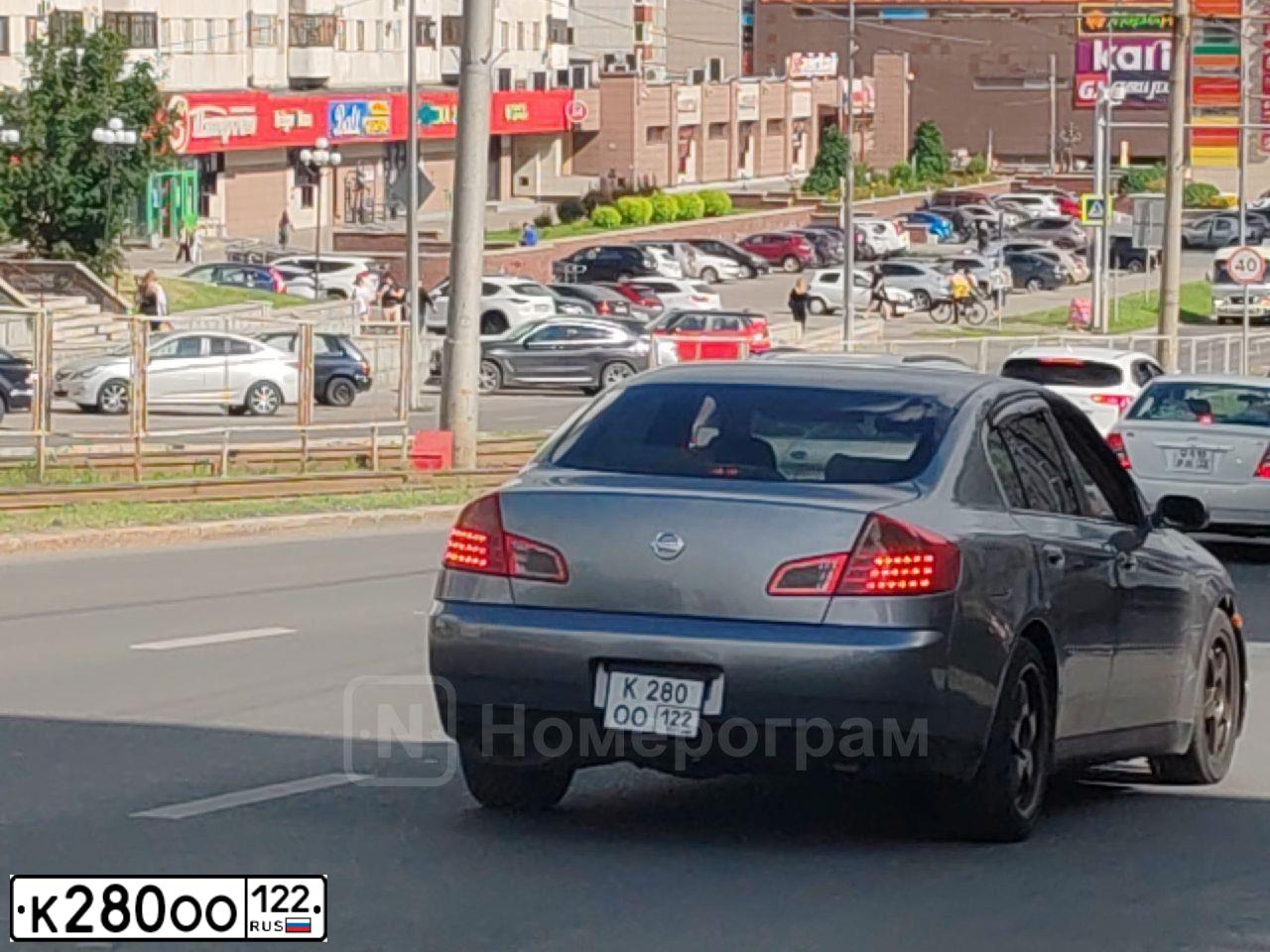 Фото автомобиля НИССАН СКАЙЛАЙН НИССАН СКАЙЛАЙН, 1991 — госномер К280ОО122. Цвет: Серый