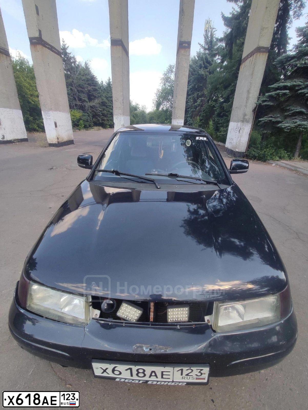 Фото автомобиля LADA 2112, 2007 — госномер Х618АЕ123. Цвет: ЧЕРНЫЙ