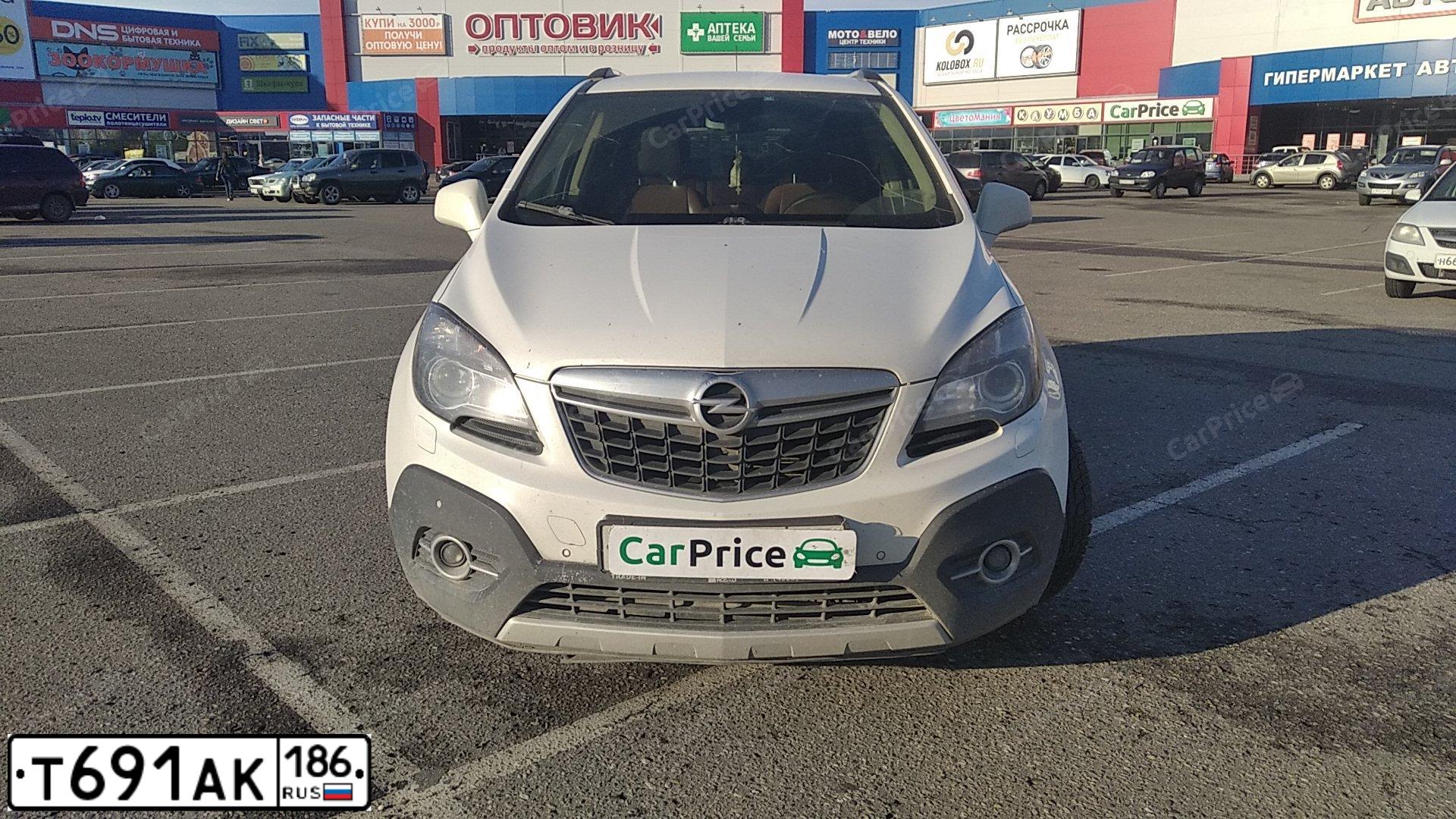 Фото автомобиля OPEL MOKKA, 2013 — госномер Т691АК186. Цвет: Белый
