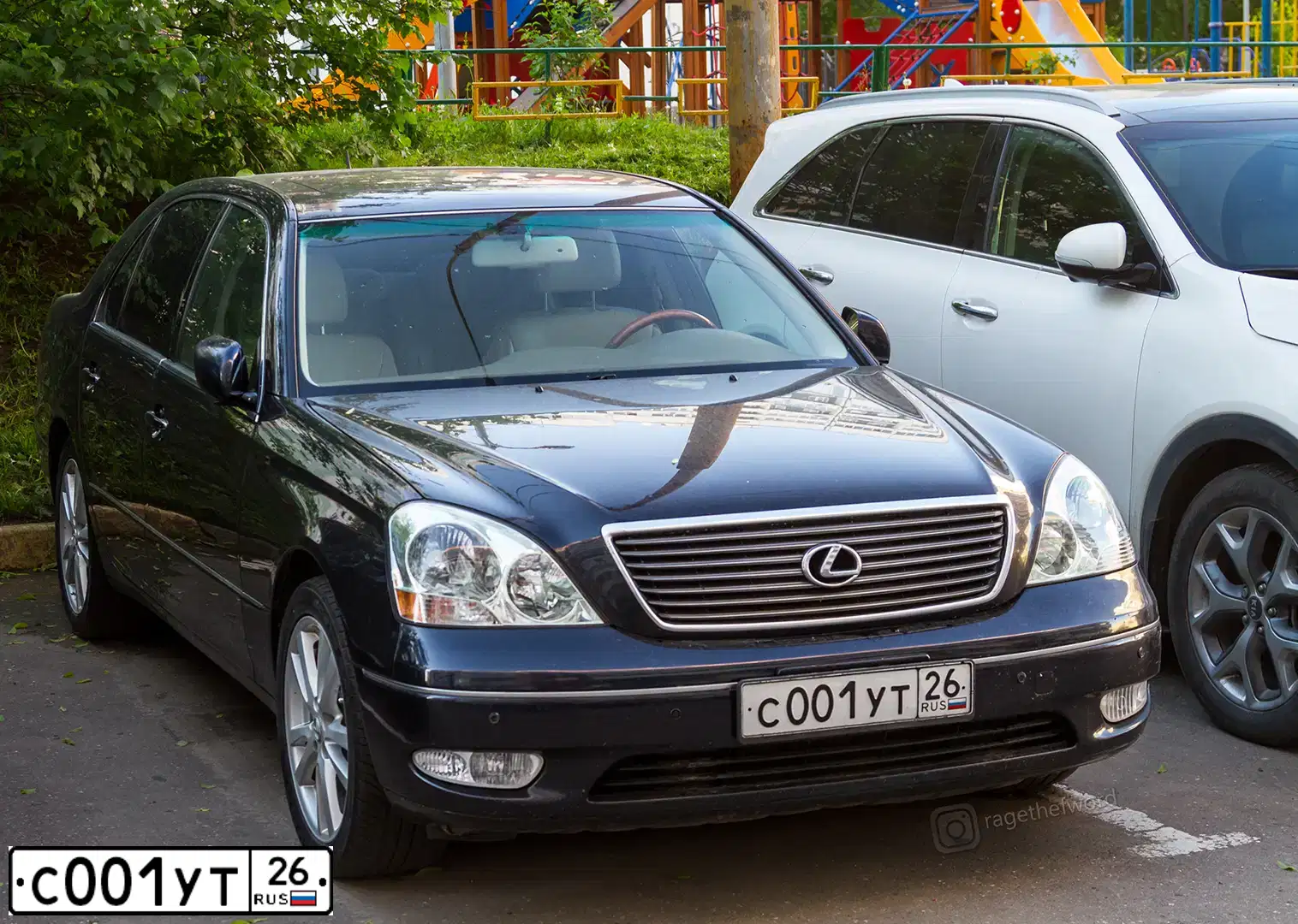 Фото автомобиля LADA 2106, 1995 — госномер С001УТ26. Цвет: БЕЛЫЙ