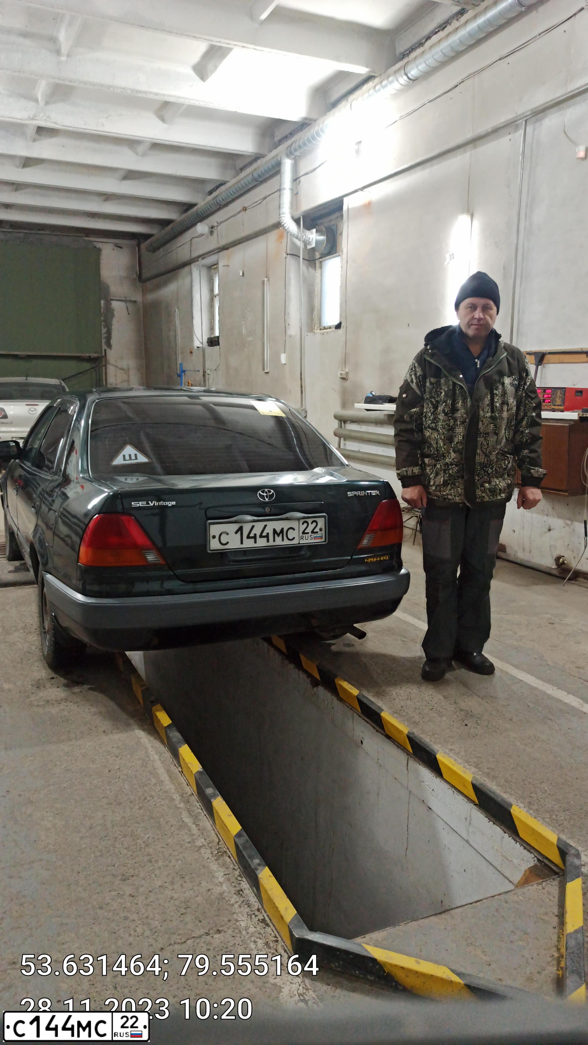 Фото автомобиля TOYOTA SPRINTER, 1995 — госномер В170КМ122