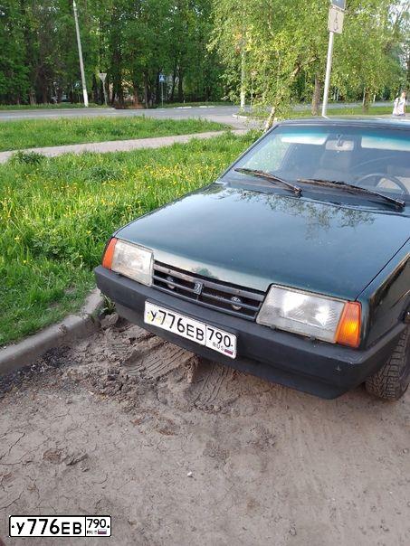 Фото автомобиля LADA 2109 SAMARA, 2004 — госномер У776ЕВ790. Цвет: Темно-зеленый