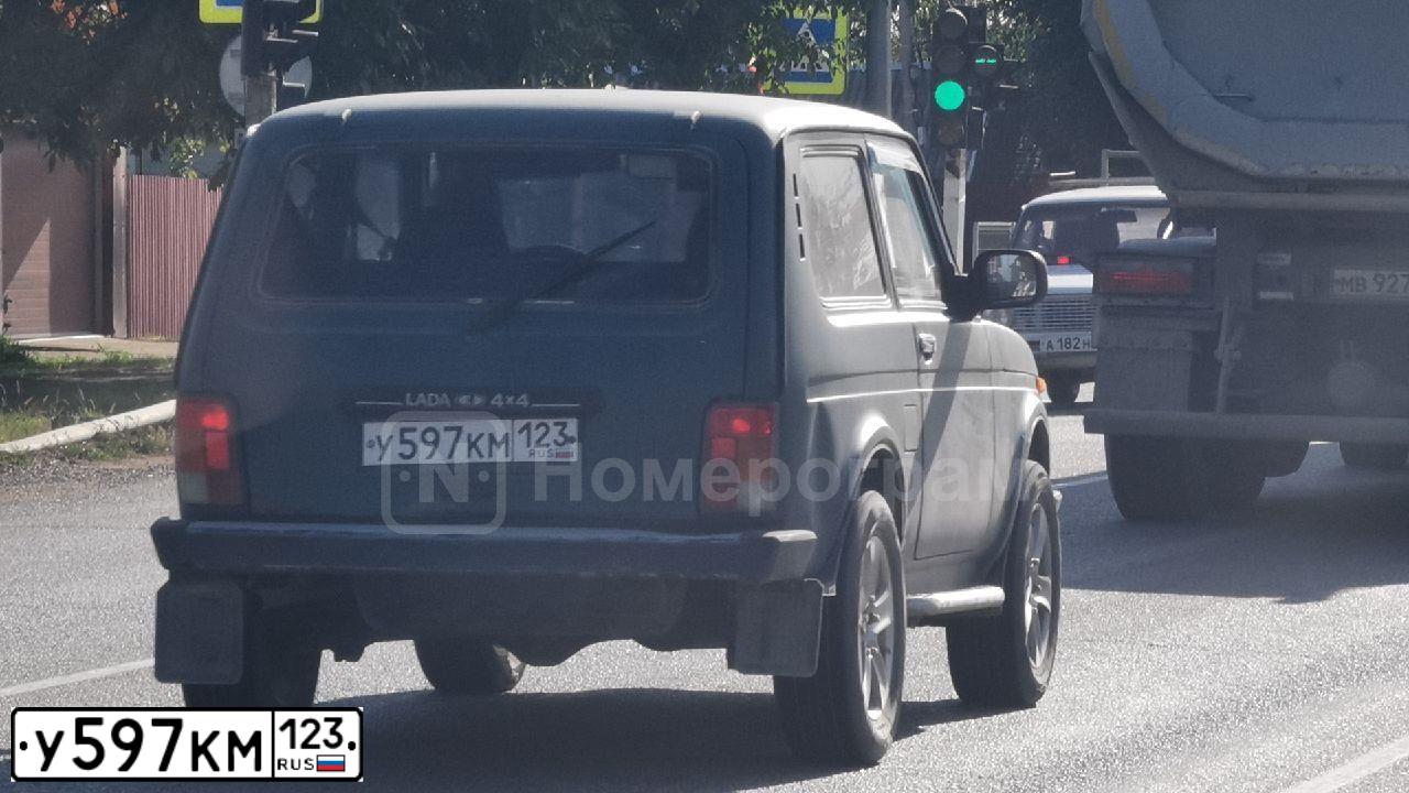 Фото автомобиля LADA 2113 SAMARA, 2007 — госномер О663ОМ159. Цвет: ГРАФИТОВЫЙ МЕТАЛЛИК