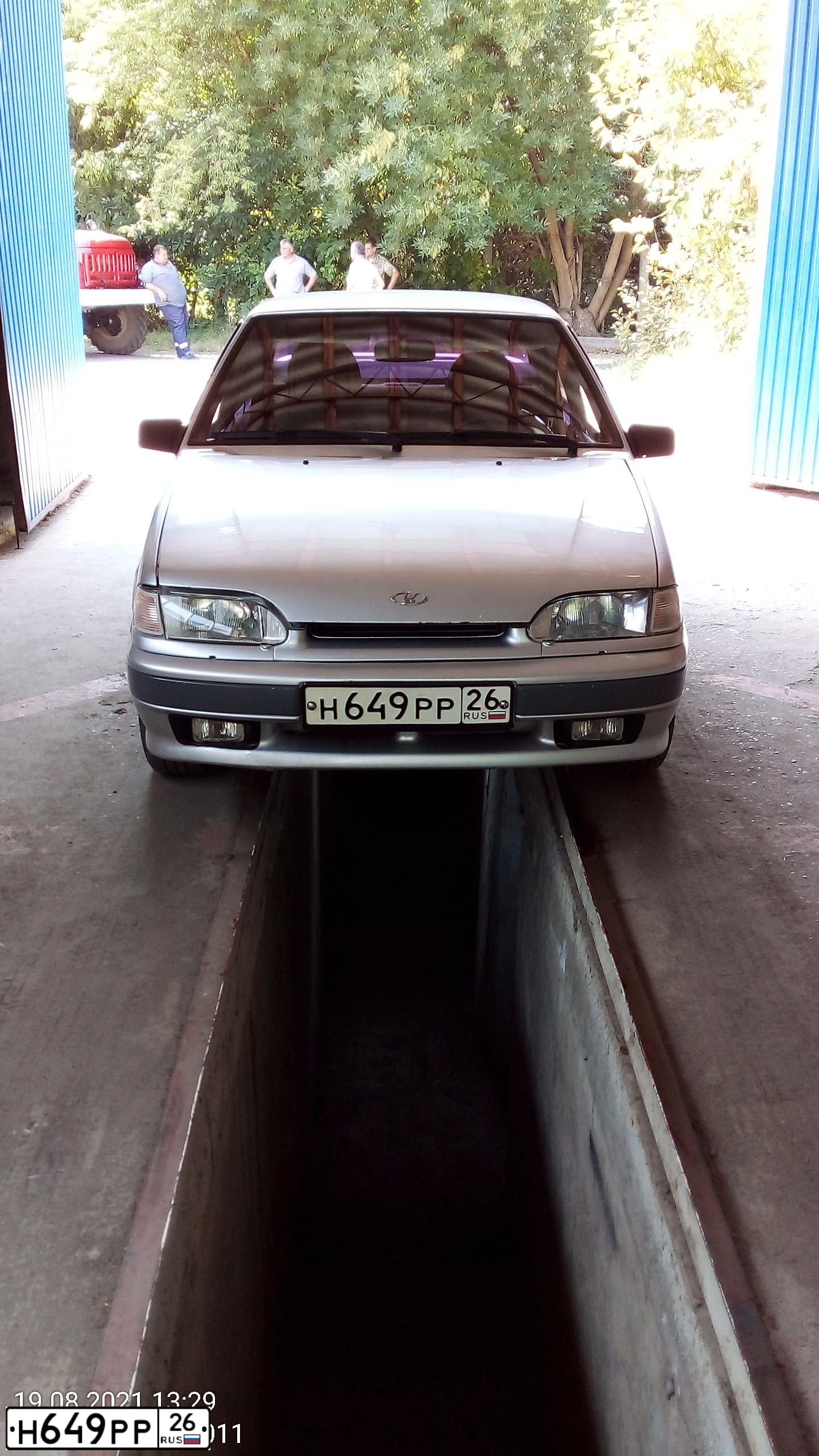Фото автомобиля LADA 2115 SAMARA, 2007 — госномер Е240АР152. Цвет: СР.СЕРО-ЗЕЛЕНЫЙ МЕТ.
