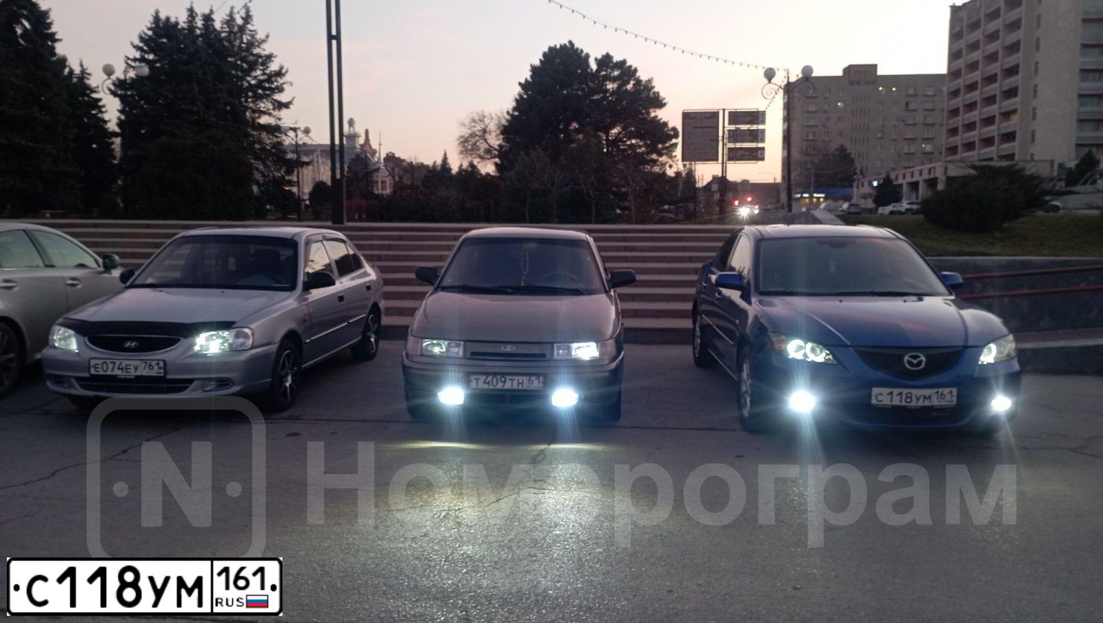 Фото автомобиля MAZDA 3, 2006 — госномер С118УМ161. Цвет: синий