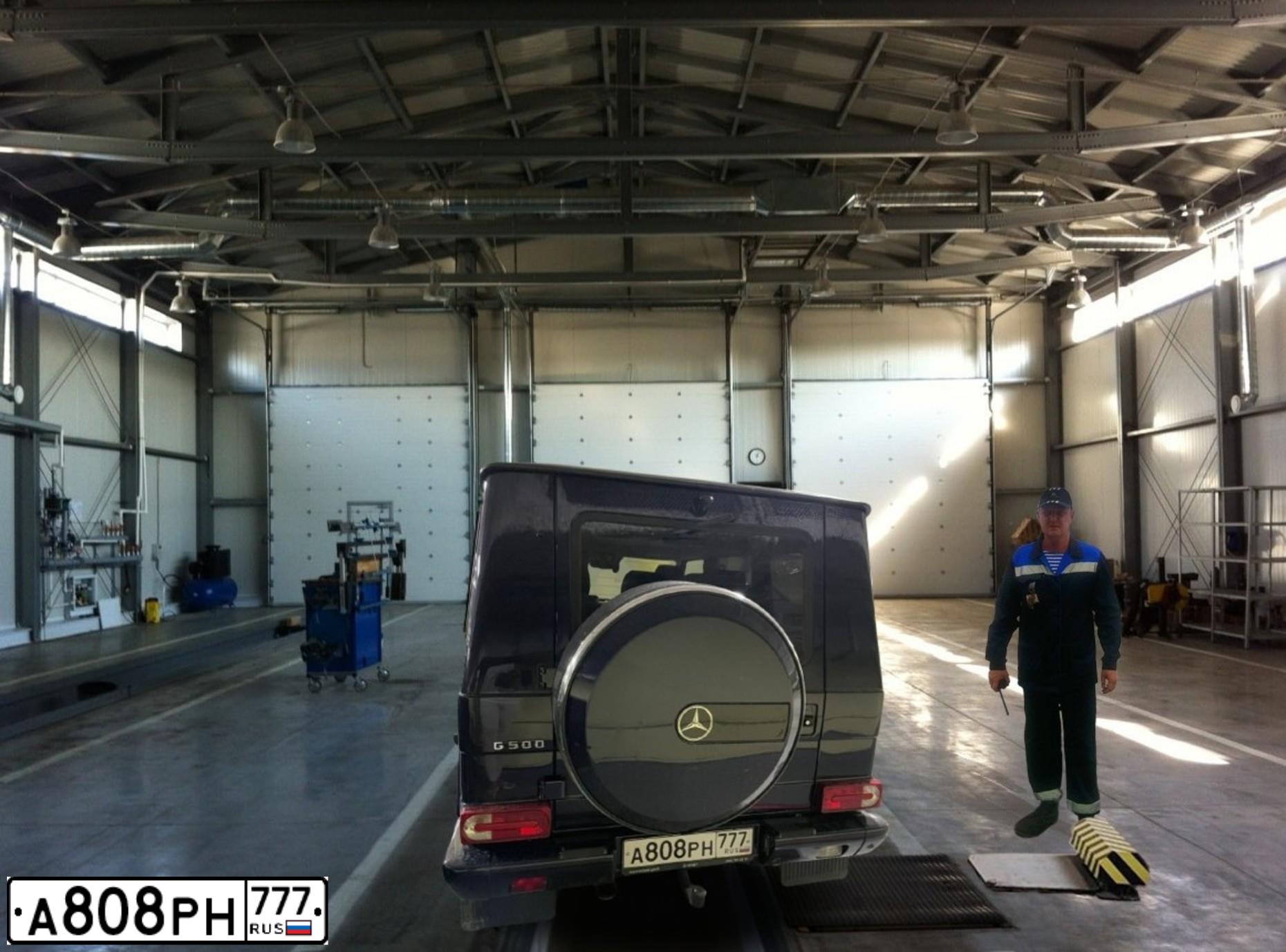 Фото автомобиля MERCEDES G-KLASSE, 2011 — госномер М775ММ99. Цвет: синий