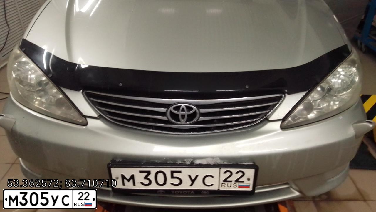 Фото автомобиля TOYOTA CAMRY, 2005 — госномер М305УС22. Цвет: СЕРЕБРИСТЫЙ