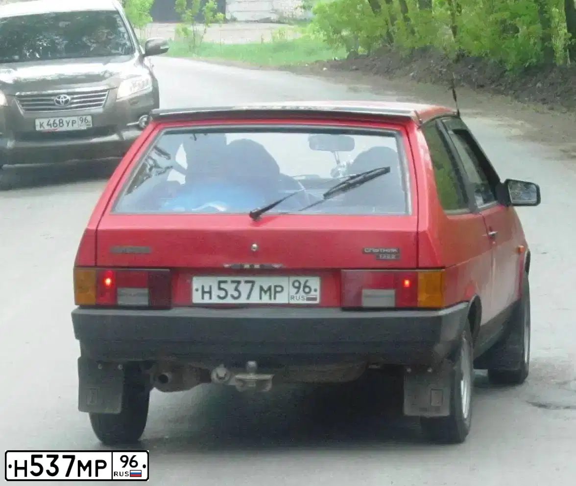 Фото автомобиля LADA 2108 SAMARA, 1987 — госномер Н537МР96. Цвет: КРАСНЫЙ