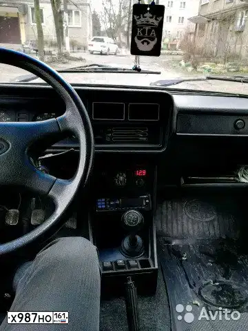 Фото автомобиля LADA 2107, 2011 — госномер Х987НО161. Цвет: СИНИЙ