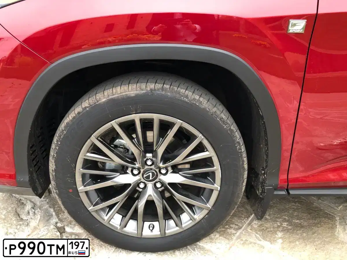Фото автомобиля LEXUS RX350, 2016 — госномер Е442НН51. Цвет: Красный