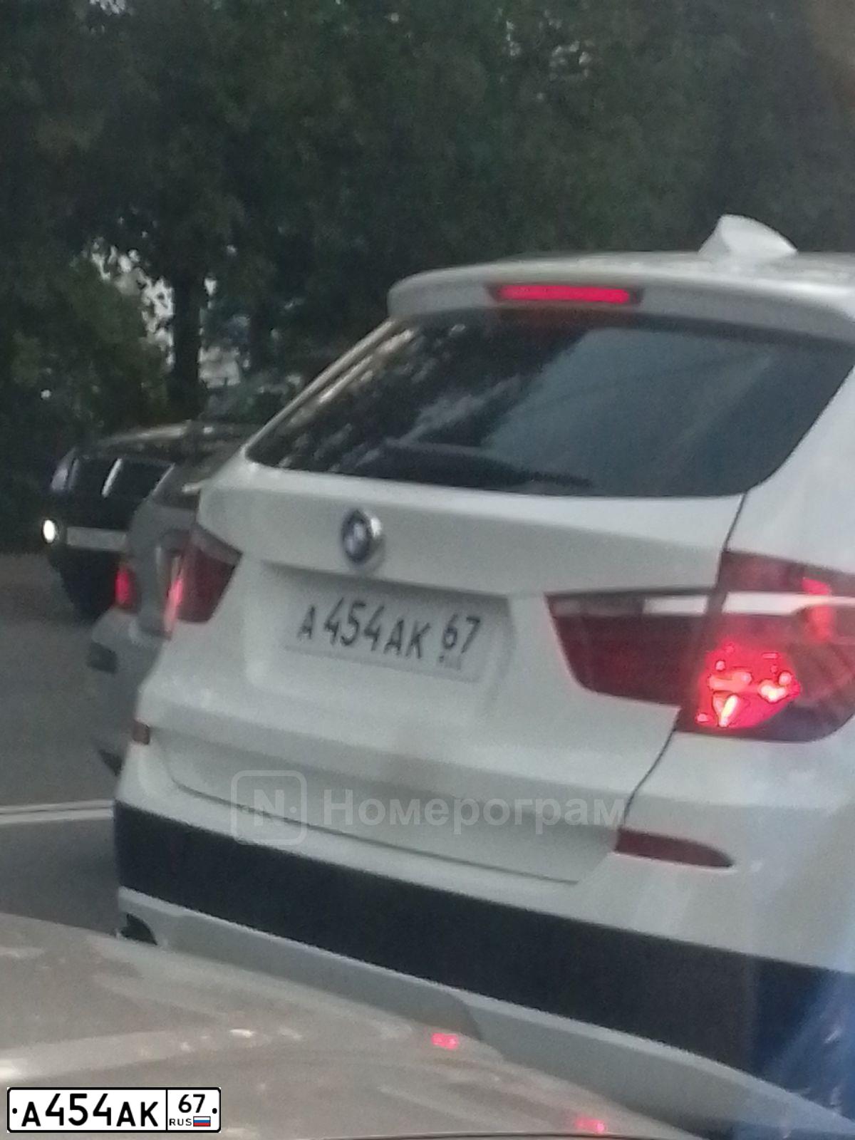 Фото автомобиля BMW X3, 2012 — госномер С640ТР18. Цвет: БЕЛЫЙ