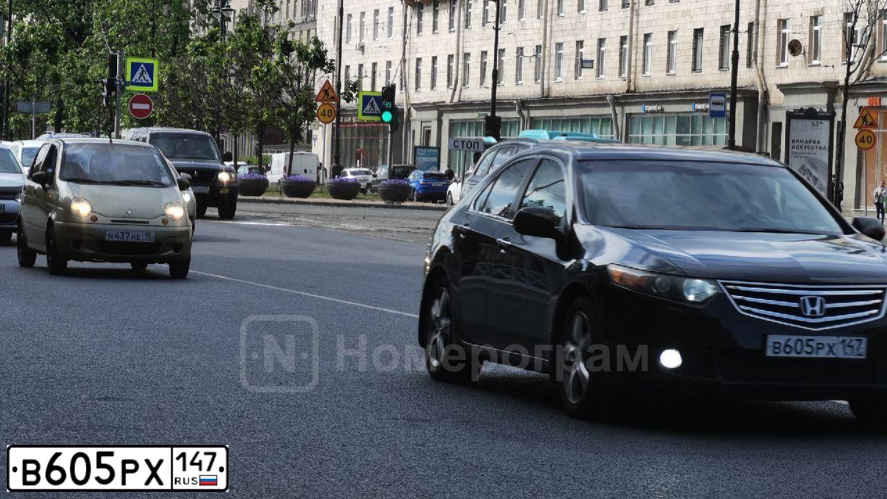 Фото автомобиля HONDA ACCORD, 2008 — госномер В605РХ147. Цвет: ЧЕРНЫЙ