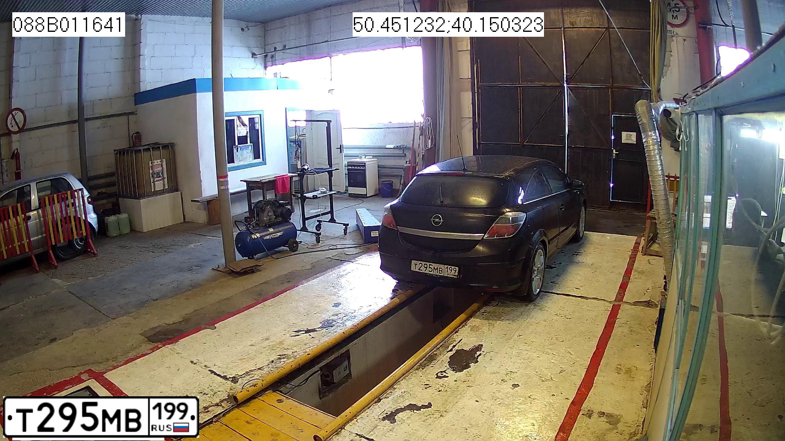Фото автомобиля OPEL ASTRA, 2008 — госномер Т295МВ199. Цвет: ЧЕРНЫЙ