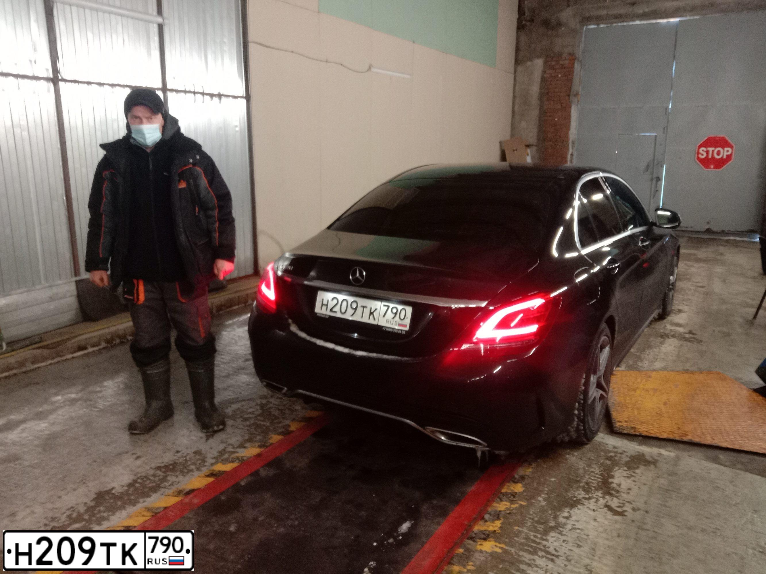 Фото автомобиля MERCEDES C-KLASSE, 2018 — госномер Р308ОК797. Цвет: ЧЕРНЫЙ